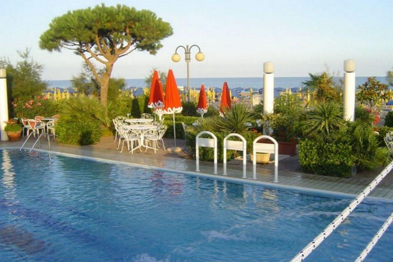 Ruhl Beach Hotel & Suites Lido di Jesolo Exterior foto