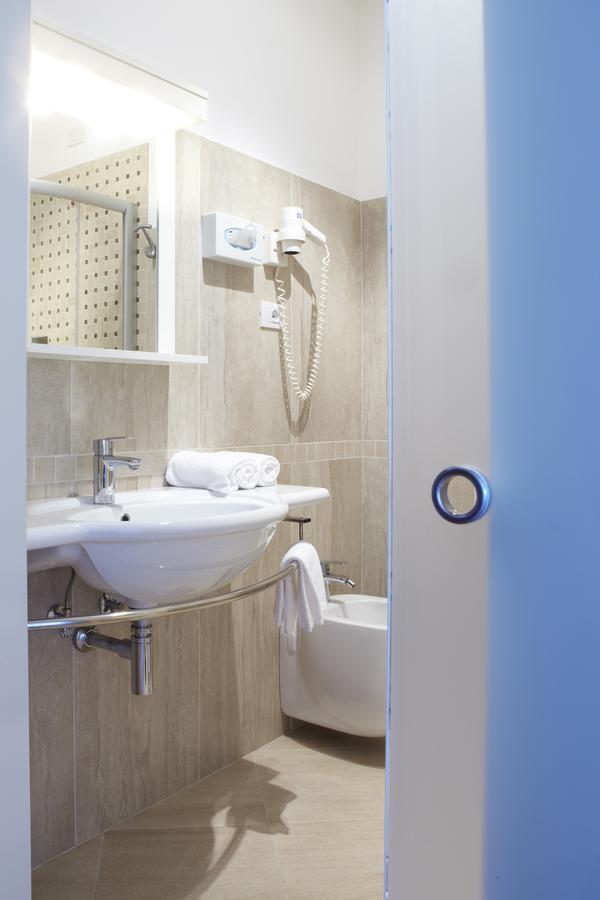 Ruhl Beach Hotel & Suites Lido di Jesolo Exterior foto
